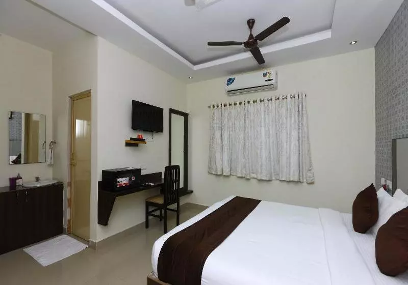 Fotos del hotel NKS Leo Inn:  11