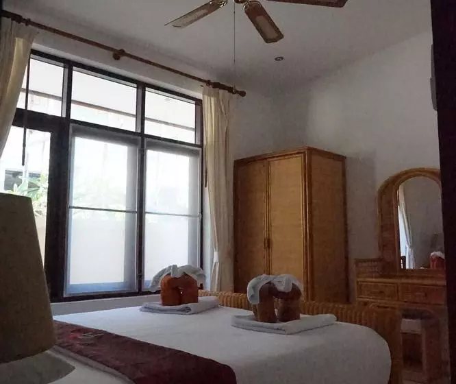 Fotos del hotel Jungle Village Bungalows:  25