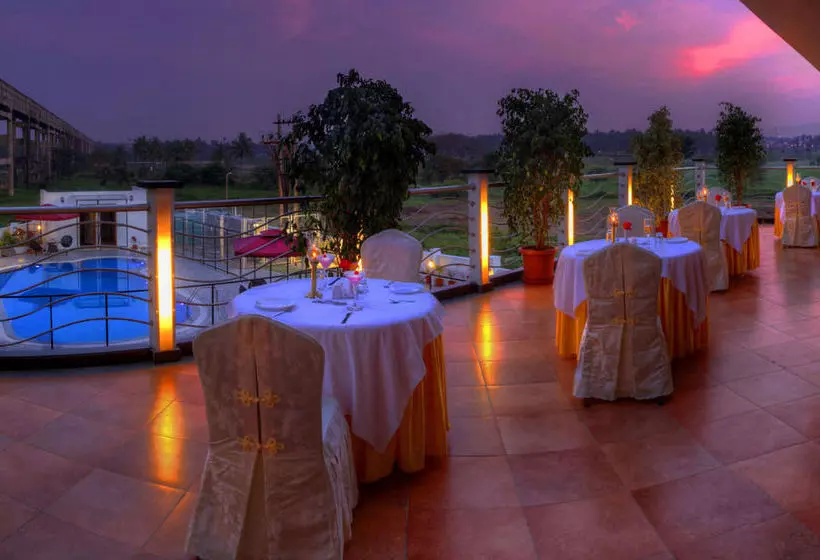 Fotos del hotel Oyo Premium Mysore:  7