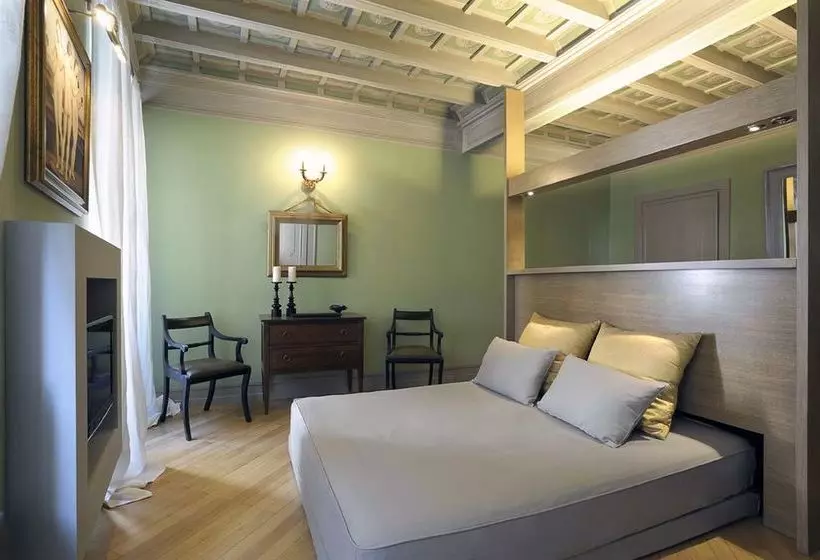 Raffaello Charmsuite