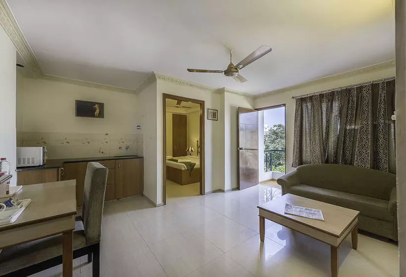 Fotos del hotel Treebo Trend Woodsvilla Suites Bapu Nagar:  12