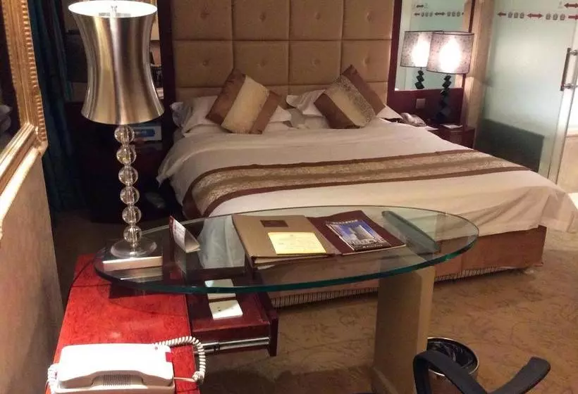 Fotos del hotel New Paris:  8