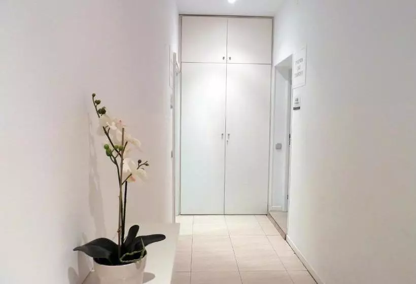 Fotos del hotel Six Rooms:  24