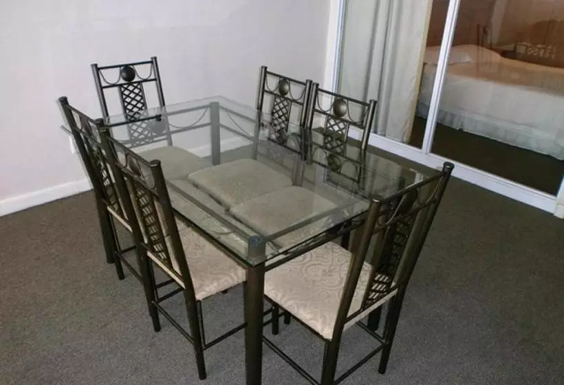 Fotos del hotel Glaston House 206 Apartment:  4