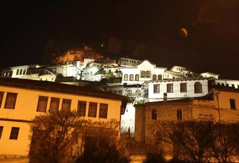 Fotos del hotel Antipatrea:  4