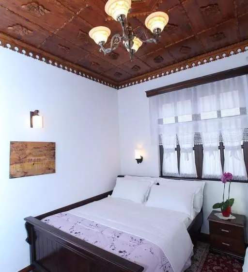 Fotos del hotel Antipatrea:  18
