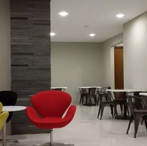 Fotos del hotel Citihub Majesty @ Kuta:  3