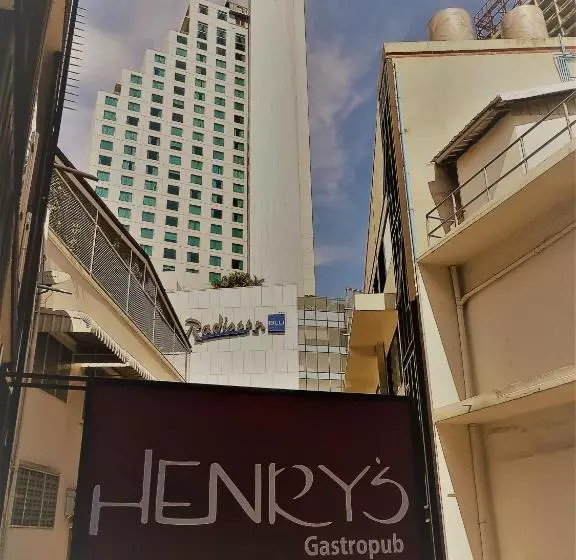 Fotos del hotel Henry S  & Gastropub:  2