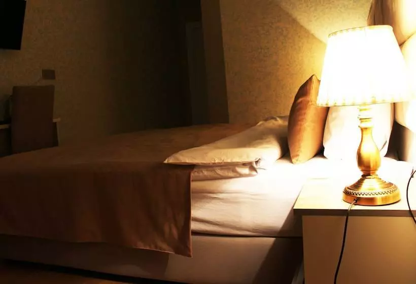 Fotos del hotel Eleon:  9