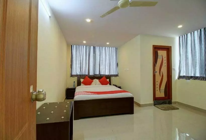 Oyo 15564 Felicity Inn
