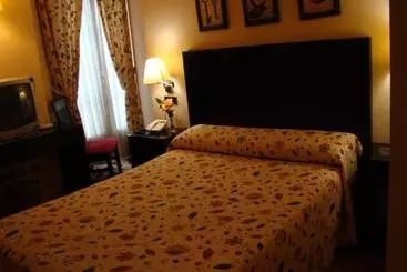 Hostal Plaza - Marmolejo