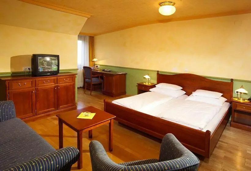 Fotos del hotel Pfeifer Kirchenwirt:  2