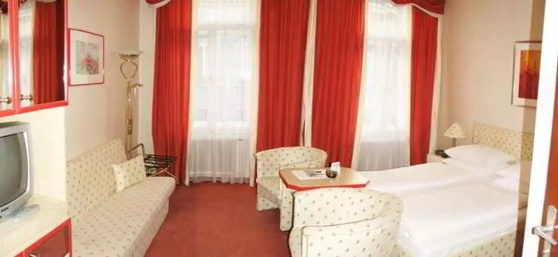 Fotos del hotel Schweizerhof:  6