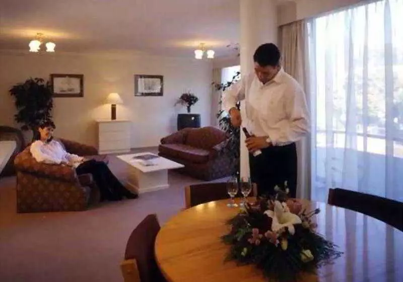 Fotos del hotel Clarion Collection Hotel Chateau Blanc Suites:  3