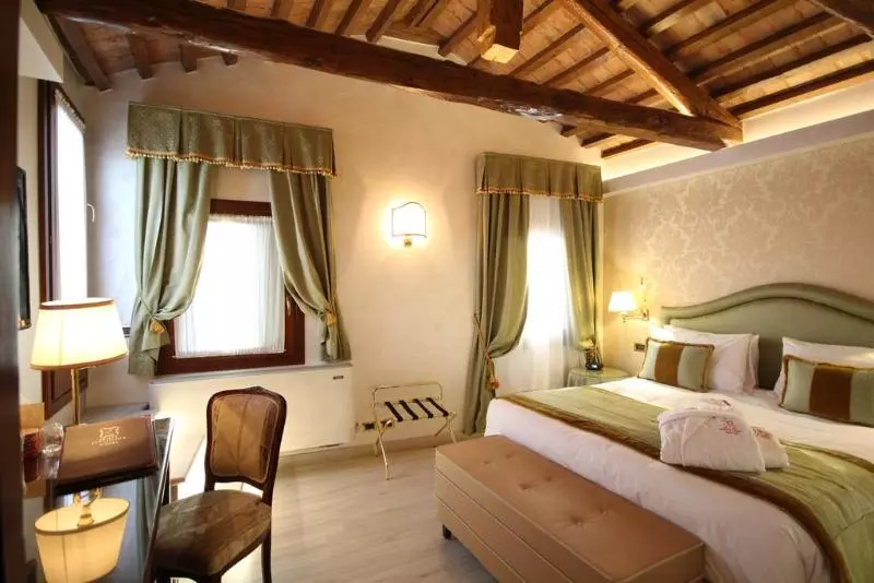 Fotos del hotel Locanda Remedio:  2