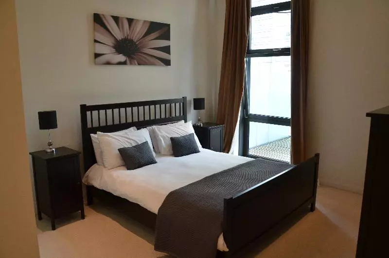 Fotos del hotel Discovery Dock Apartments East By Oyo Rooms:  5