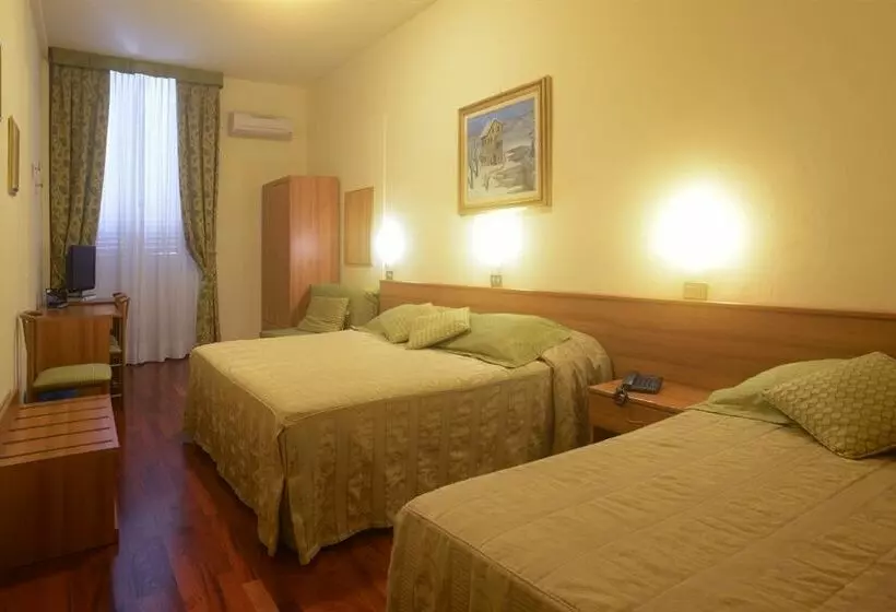 Fotos del hotel Colomba:  11