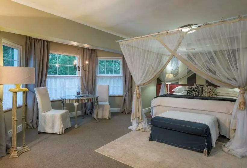 Rusthuiz Guest House