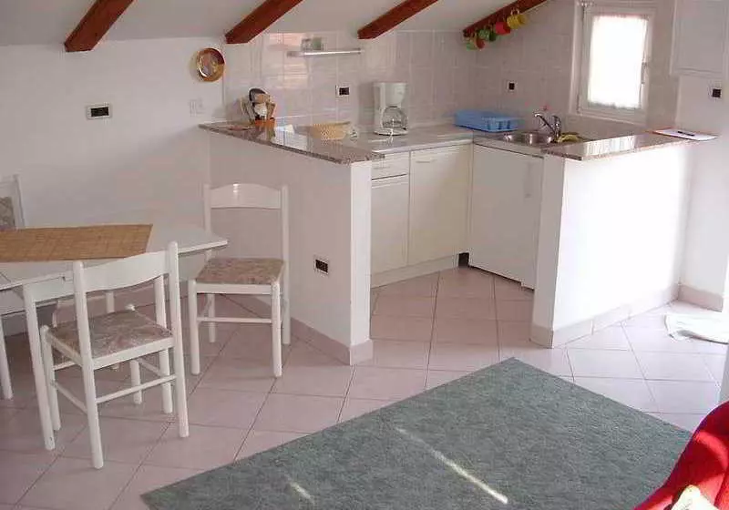 Fotos del hotel Apartmani Ivanka:  8