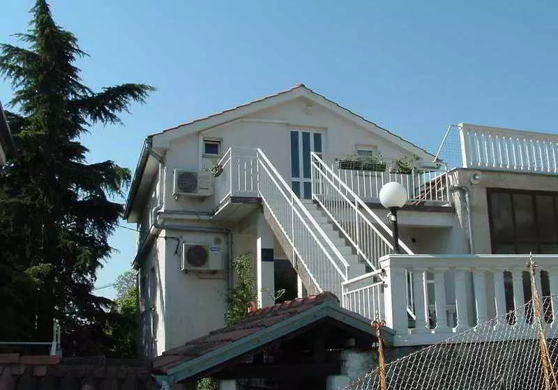 Fotos del hotel Apartmani Ivanka:  10