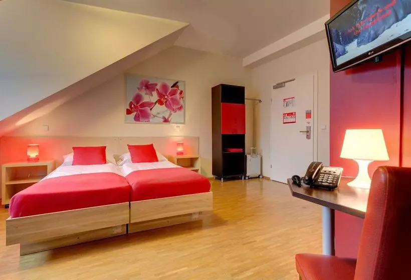 Fotos del hotel Meininger Hotel Vienna Central Station:  2