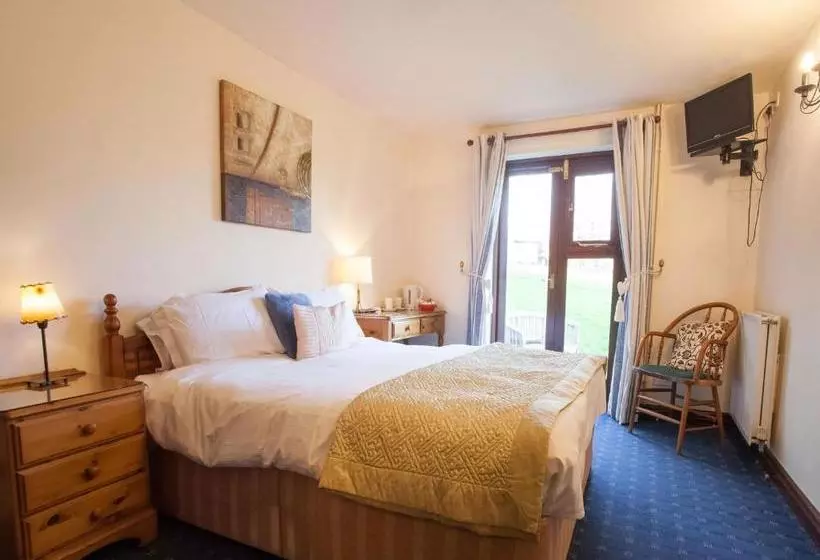 Fotos del hotel Ye Olde Bowling Green Inn By Oyo Rooms:  11
