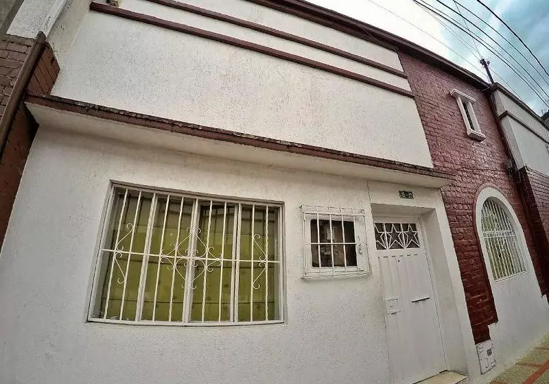 Fotos del hotel Ayenda Casa Howard 1092:  4