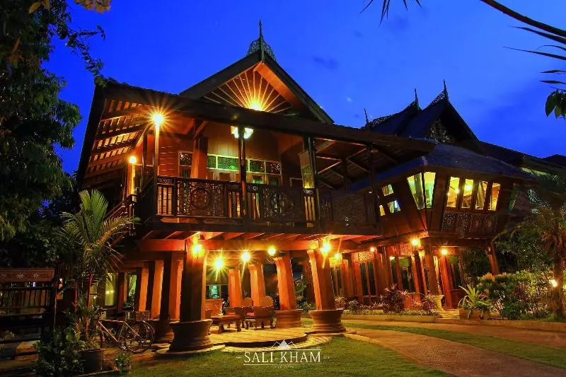 Fotos del hotel The Sali Kham Traditional Lanna Home:  15