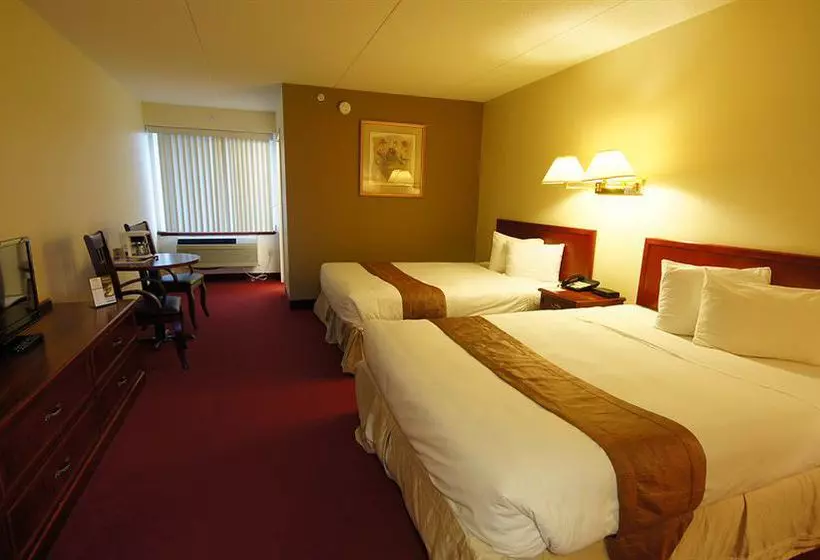 The Peninsula Inn & Resort