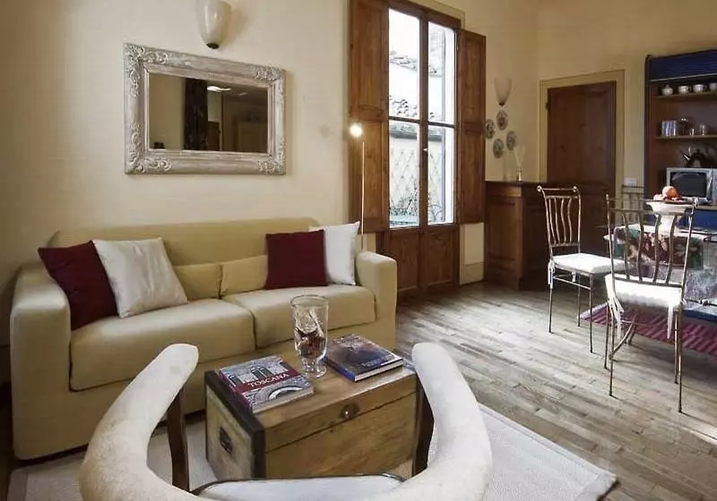 Fotos del hotel Msnsuites Palazzo Uguccioni:  4