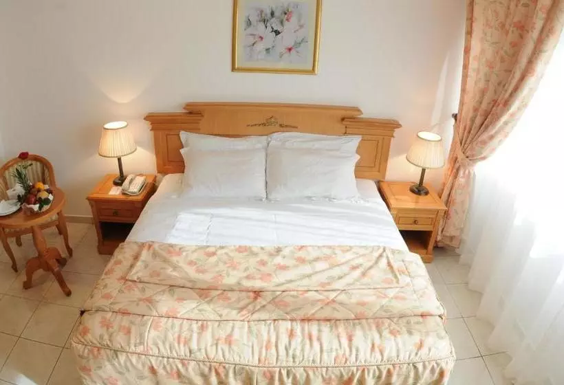 Fotos del hotel Uptown Hotel Apartments Abu Dhabi:  14