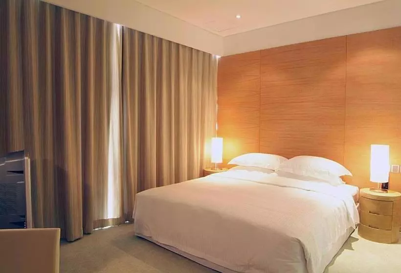 Fotos del hotel Guangzhou Nansha Pearl River Delta World Trade Center Tower:  2