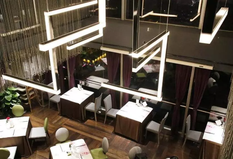 Fotos del hotel Guangzhou Nansha Pearl River Delta World Trade Center Tower:  5