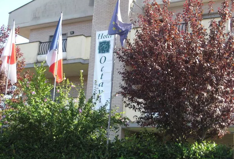 Fotos del hotel Octavia:  6