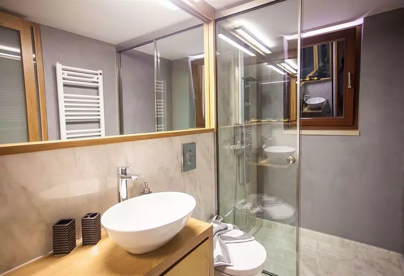 Fotos del hotel Monastery Boutique:  19