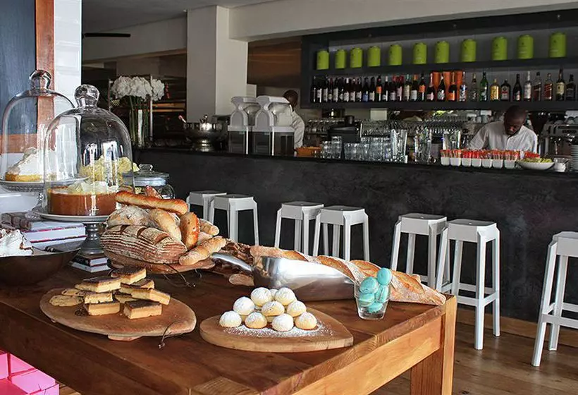 Fotos del hotel Ambassador Self Catering Apartments:  12