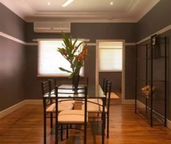 Fotos del hotel Shirley Beach Houses:  2