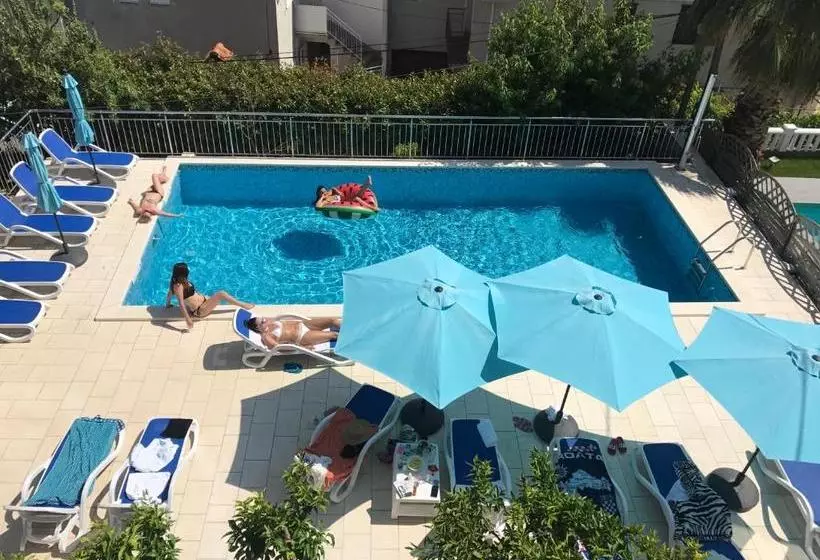 Fotos del hotel Bavaria - First Library:  3