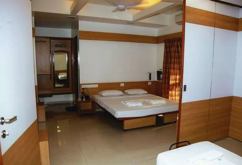 Fotos del hotel Fabhotel Ashiyana:  7