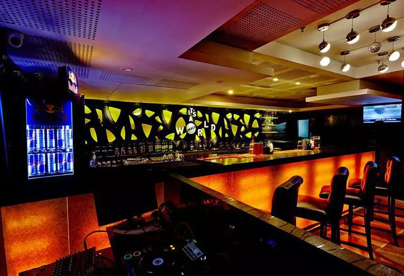 Fotos del hotel Treebo Trend J S Five Two Boutique:  13