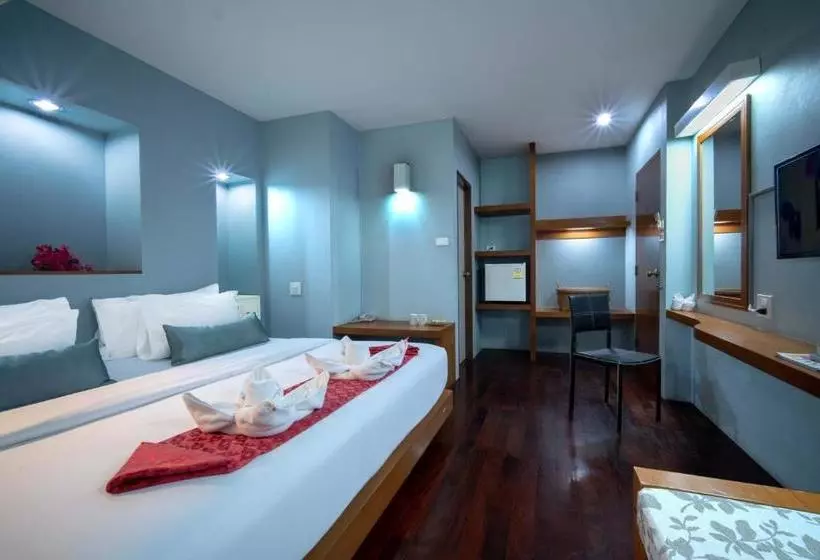 Fotos del hotel Villa Chacha Phraathit:  4