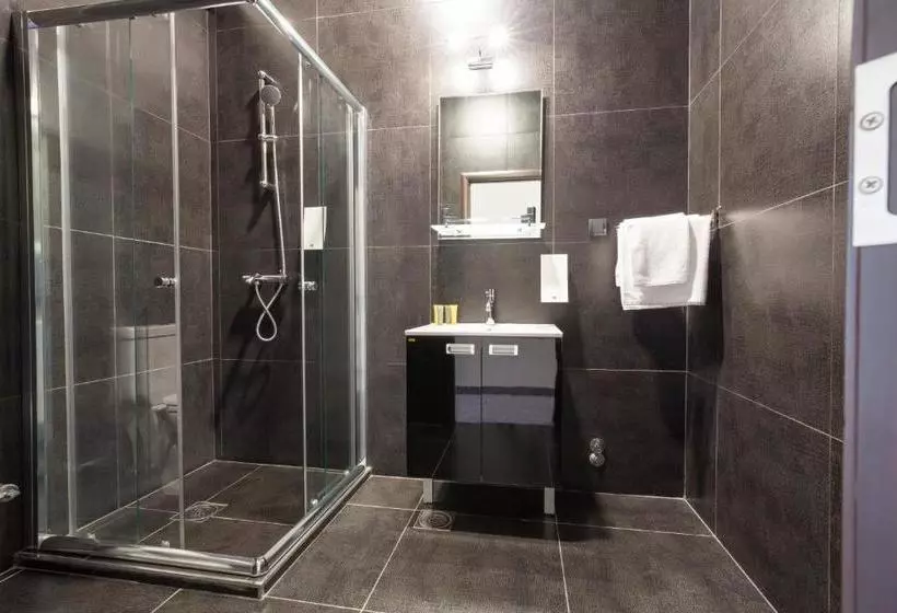 Fotos del hotel Admiral Arena Garni:  5