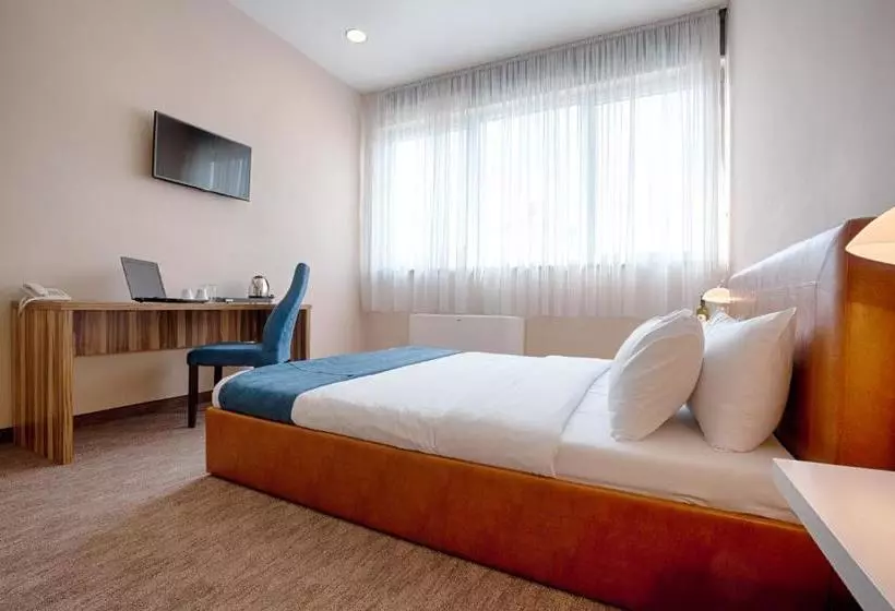 Fotos del hotel Admiral Arena Garni:  10