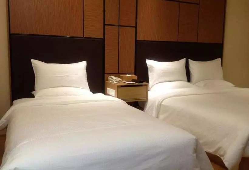 Fotos del hotel Ji Hotel Zhuhai Gongbei Branch:  6