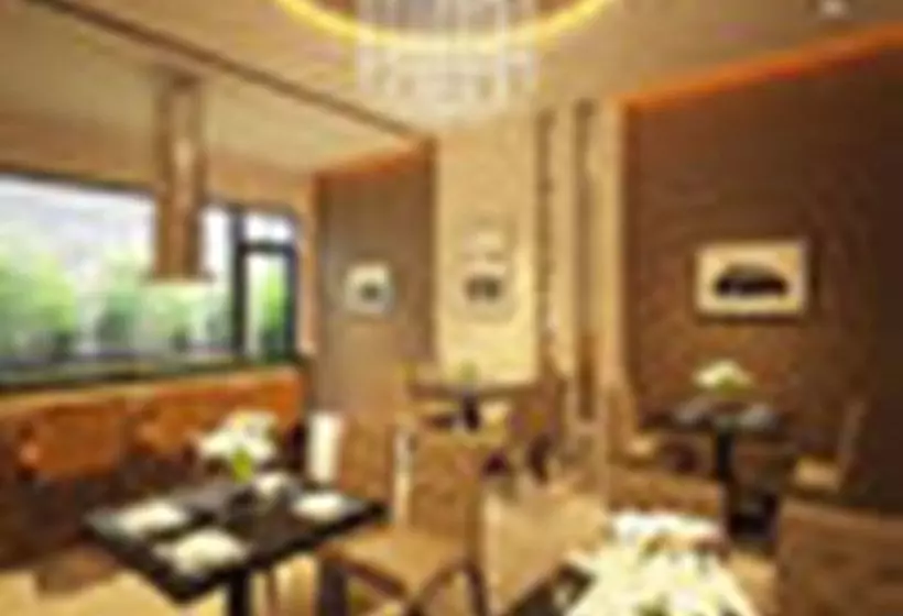 Fotos del hotel Oasis Riverside Hotel:  2