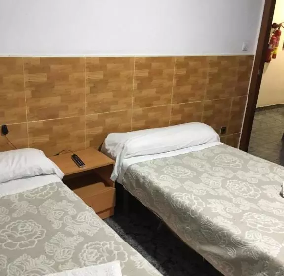 Fotos del hotel Pensión La Ferroviaria No Fumadores:  17