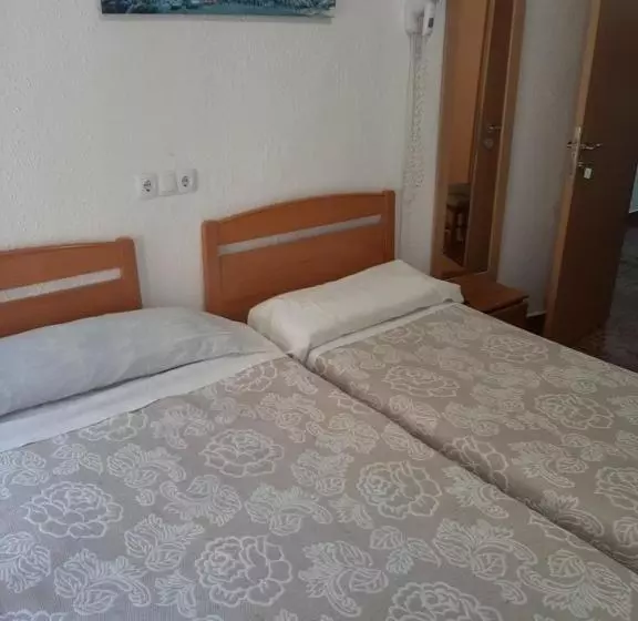 Fotos del hotel Pensión La Ferroviaria No Fumadores:  20