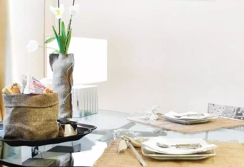 Fotos del hotel Petite Suite:  8