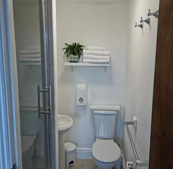 Fotos del hotel A & B Guest House:  8