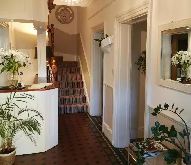 Fotos del hotel A & B Guest House:  3